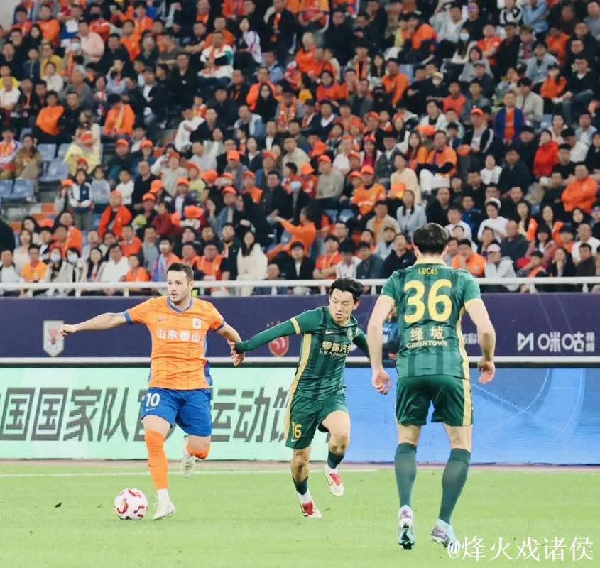 山东泰山队内射手王易主 外援三叉戟还有提升空间 山东泰山队内射手王易主 外援三叉戟还有提升空间