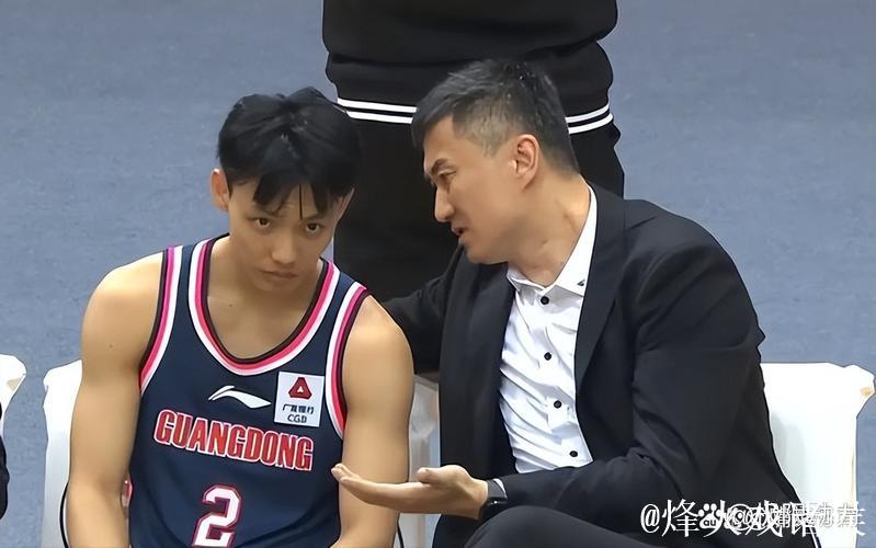 孙铭徽21分广厦胜浙江 林庭谦32分天津胜四川