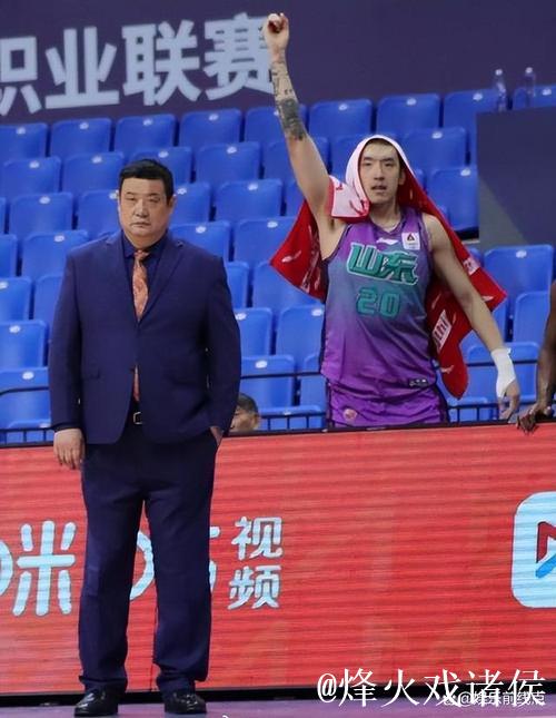 山东回应邱彪加盟:属于球迷猜测 还没签合同 山东回应邱彪加盟:属于球迷猜测 还没签合同